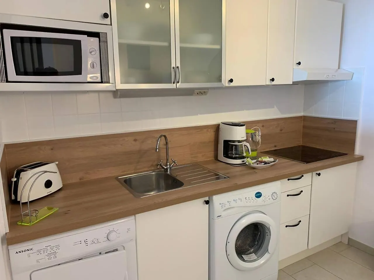 Apartment Awaydays Bonito Apt Con Vistas A Bahia De Rosas Empuriabrava Spain